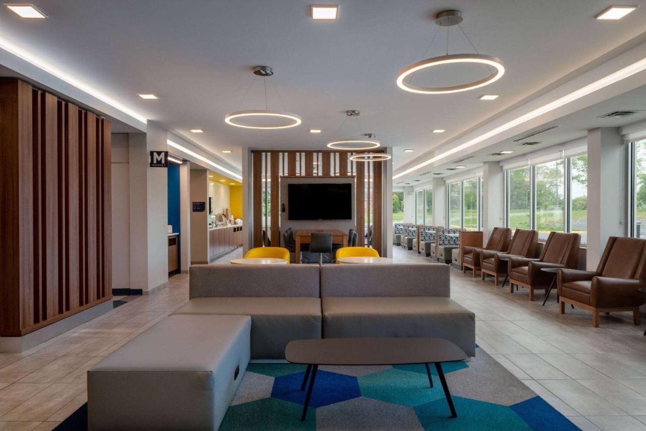 Microtel Inn & Suites By Wyndham Winchester Buitenkant foto